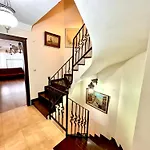 Marmaris\'Te Oezel Havuzlu Doga Manzarali Villa