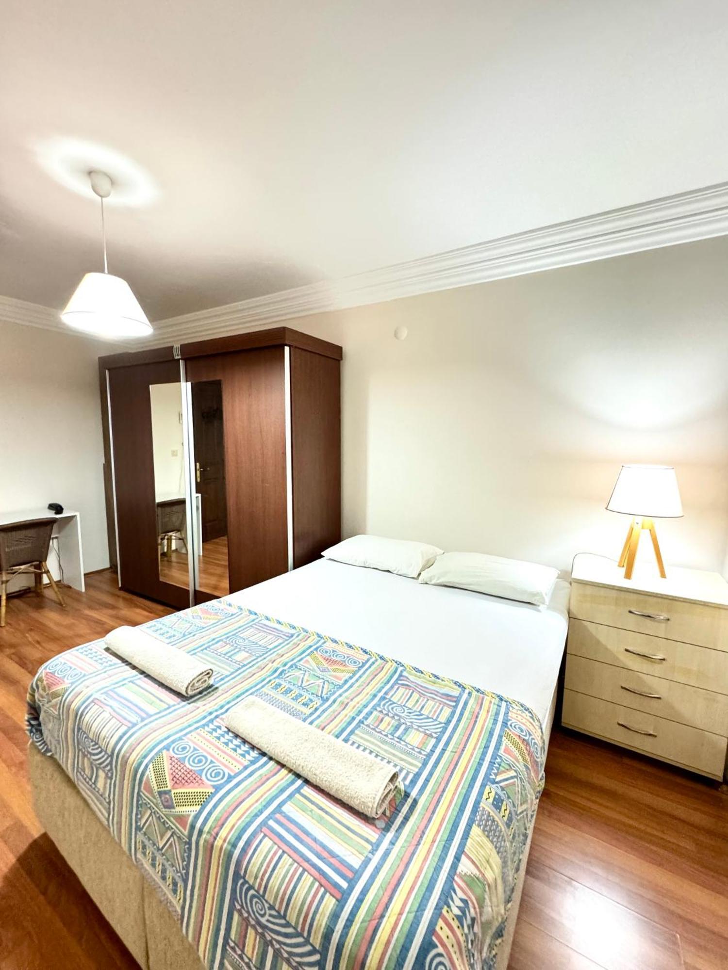 Marmaris'te Oezel Havuzlu Doga Manzarali Villa *